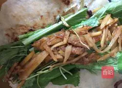 Illustration of how to make potato shredded burritos 8