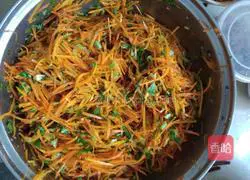 Illustration of how to make Tengzhou pancakes 1