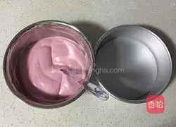 Illustration of how to make dragon fruit chiffon cake (8 inches) 11