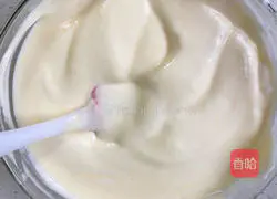 Illustration of how to make cream cake roll 4