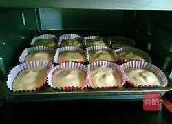 Illustration of how to make small cupcakes 11