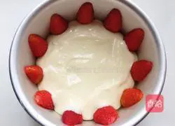 Illustration of how to make six-inch strawberry cheesecake 16