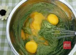 Cranberry Matcha Cake Roll Recipe Illustration 7