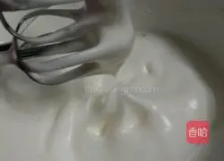 Illustration of how to make cream cake roll 4