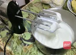 Matcha Chiffon Cake Recipe Illustration 6