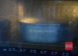 Illustration of how to make chiffon cake 14