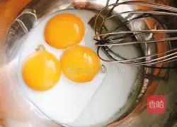 Illustration of how to make chiffon cake (six inches) 4