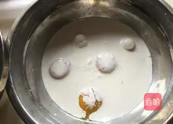 Illustration of how to make light cream chiffon cake 2