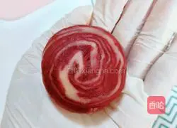 Illustration of making spiral egg yolk cake 22