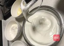 Chiffon Cake Recipe Illustration 9