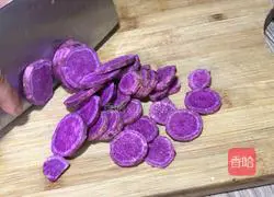 Purple Sweet Potato Cake Roll Recipe Illustration 11