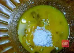 Illustration of how to make six-inch chiffon cake 2