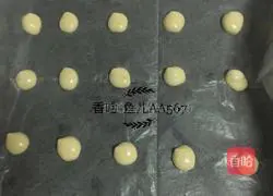 Coco Footprint Cake Roll Recipe Illustration 10