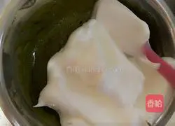 Illustration of how to make matcha cake roll 10