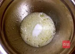 Illustration of how to make raisin cake rolls 7