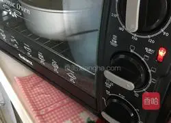 Illustration of how to make eight-inch chiffon cake 13