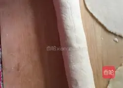 Illustration of how to make potato shredded burritos 1