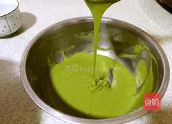 Illustration of Matcha Chiffon Cake 7