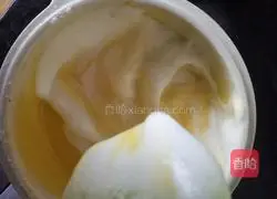 Six inches of perfect Illustration of how to make sweet chiffon cake 8