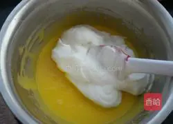 Illustration of how to make eight-inch chiffon cake 12