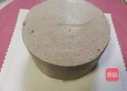 Oreo Salted Cream Drip Cake Recipe Illustration 11