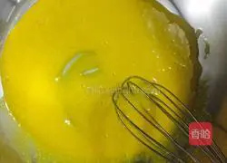 Illustration of how to make chiffon cake 9