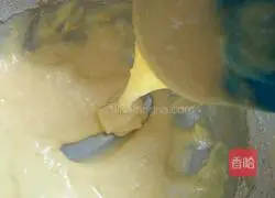 Illustration of how to make 6-inch chiffon cake 4