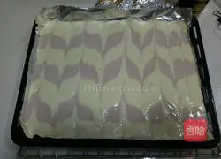 Chiba Illustration of how to make taro ice cream sponge cake 14