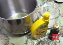 Cocoa Chiffon Cake 8-inch Recipe Illustration 2