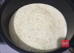 Illustration of how to make rice cooker chiffon cake 14