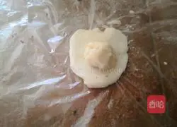 Illustration of how to make egg yolk cake 12