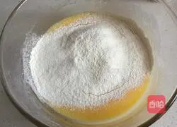 Illustration of how to make orange cake roll 6