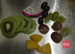 Illustration of how to make a cream-decorated cake 7