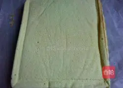 Illustration of how to make rum red cake roll 19