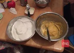 Swiss Cake Roll Recipe Illustration 2