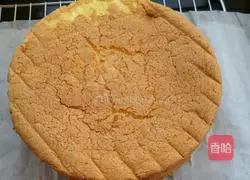 Illustration of how to make eight-inch chiffon cake 21