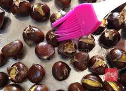 Illustration of how to make sugar-roasted chestnuts 6