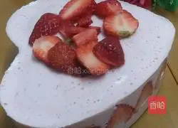 Illustration of how to make strawberry cheese mousse cake (without whipping cream) 17