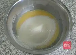 Illustration of how to make green mango cake rolls 4