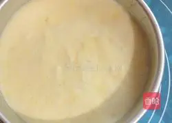 Illustration of how to make chiffon cake 8