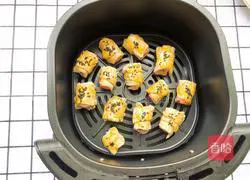 How to make hand cake ham rolls 5