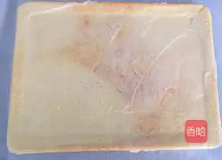 Illustration of how to make chive and meat floss cake rolls 16