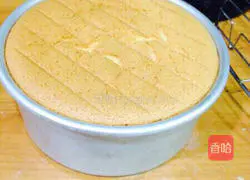 Illustration of how to make chiffon cake 9