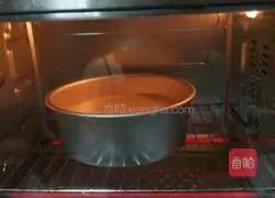 Illustration of how to make chiffon cake 12