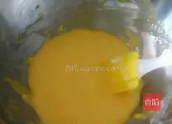 Illustration of how to make raisin chiffon cake 8