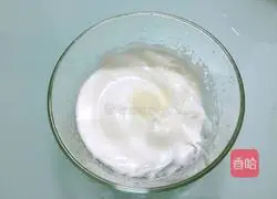 Illustration of how to make rainbow meringue 6