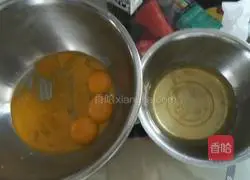 Raisin Cake Illustration of how to make a roll 1