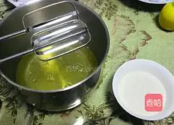 Illustration of how to make chiffon cake square mold 2