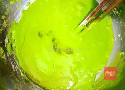 Illustration of how to make eight-inch matcha chiffon cake 7