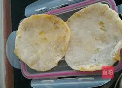 Illustration of how to make sweet potato pancakes 4